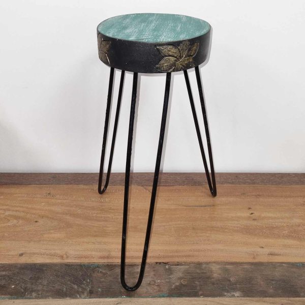 hand painted using the finest stain by Indonesian Artisans in Bali.Nice vibrant colours given a distressed finish will give bigger choice to your customers