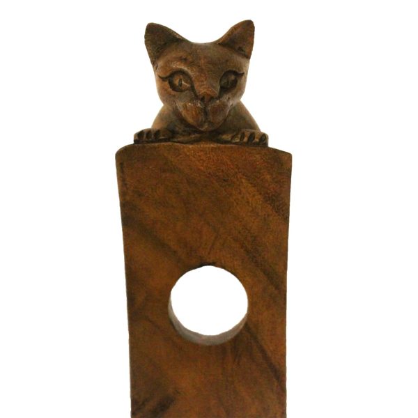 wine lovers or any animal-loving customers you have.These single-bottle balancing wine holders make for an eye-catching way to display wine. They are truly unique and work very well as dining table decorations.NB: They are all painstakingly carved from one piece of wood