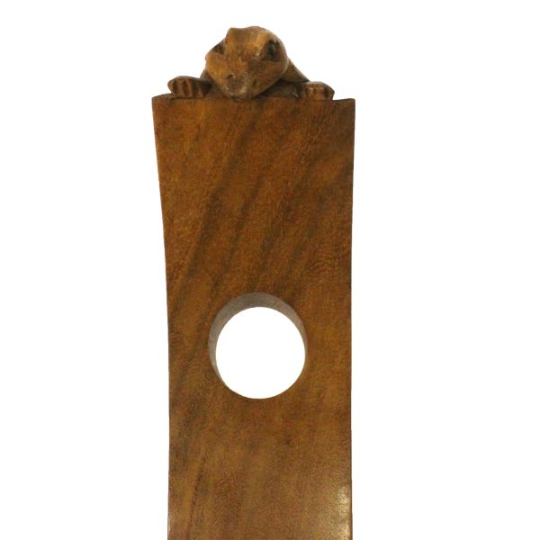 wine lovers or any animal-loving customers you have.These single-bottle balancing wine holders make for an eye-catching way to display wine. They are truly unique and work very well as dining table decorations.NB: They are all painstakingly carved from one piece of wood