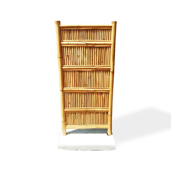 showcasing your products with elegance and style. Crafted from sustainable bamboo