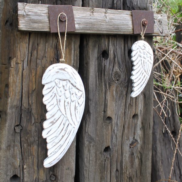 looking pretty hanging on a wall or door or even propped up on a shelf. They also make an even better gift