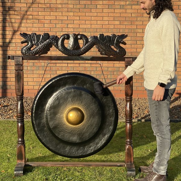 but these days also used in Yoga studio's. Many people believe the gong sound to have healing properties.. Sound the gong to bring peace and love into your space.The gongs comes with a sturdy wooden carved stand. Making an attractive and useful artwork. Handmade in BaliMusical