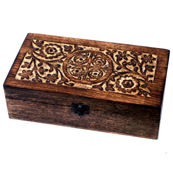 Take a look at this wholesale Mango Aromatherapy Box.This pretty piece will look beautiful in the bedroom or dressing room or any room really.These aromatherapy storage boxes are designed to hold 24x 10ml bottles + 1 x 100ml bottle ( Base Oil) ; therefore they are ideal for storing essential oils. You could sell them separately or maybe make up your own essential oils kits or gift sets.Size: 14.5x26x8 (cm)