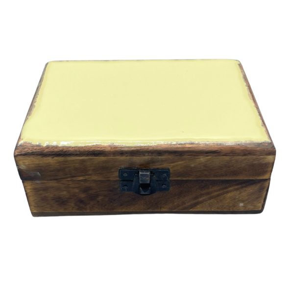 Our Wholesale Medium Ceramic Glazed Wood Box - Yellow is a sleek and modern addition to elevate your storage solutions. Measuring 15x10x6cm