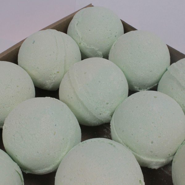 Peppermint & Tea Tree Bath Bomb - Image 2
