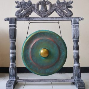 The Medium Gong in Stand is perfect for creating a relaxing and meditative atmosphere. The sound of the gong can help to soothe your mind and calm your senses