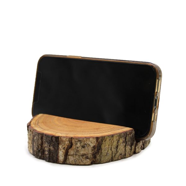 tablets or e-book readers at an optimal viewing angle in either landscape or portrait format. The large phone holders will fit most devices