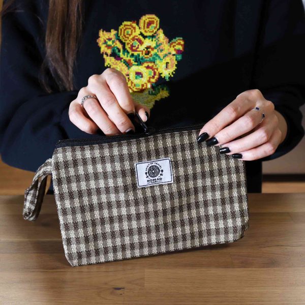 Soft & Natural Handy Gift Pouches & Loop - (4 x1 assorted materials) -20x13cm